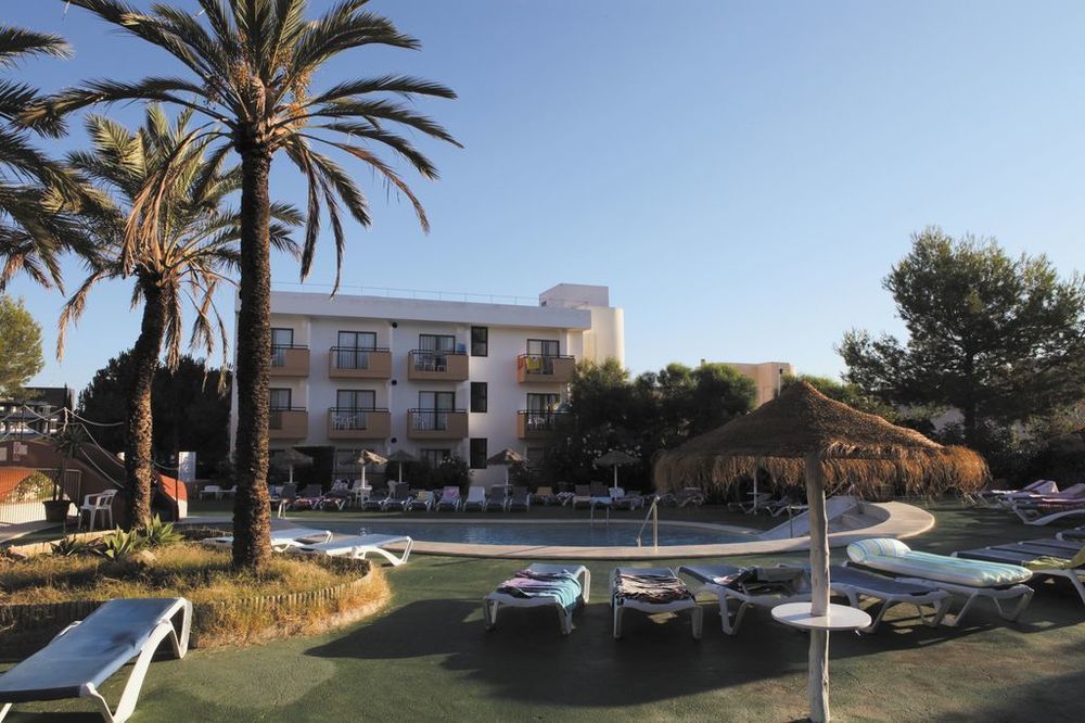 Azuline Hoteles Mar Amantis & II Sant Antoni de Portmany Екстериор снимка