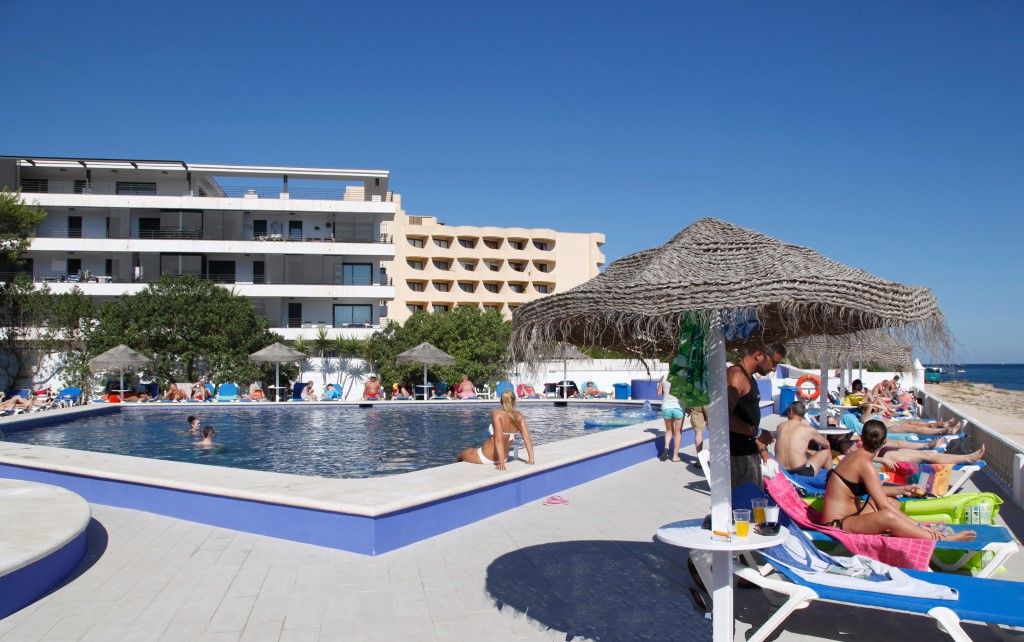Azuline Hoteles Mar Amantis & II Sant Antoni de Portmany Екстериор снимка