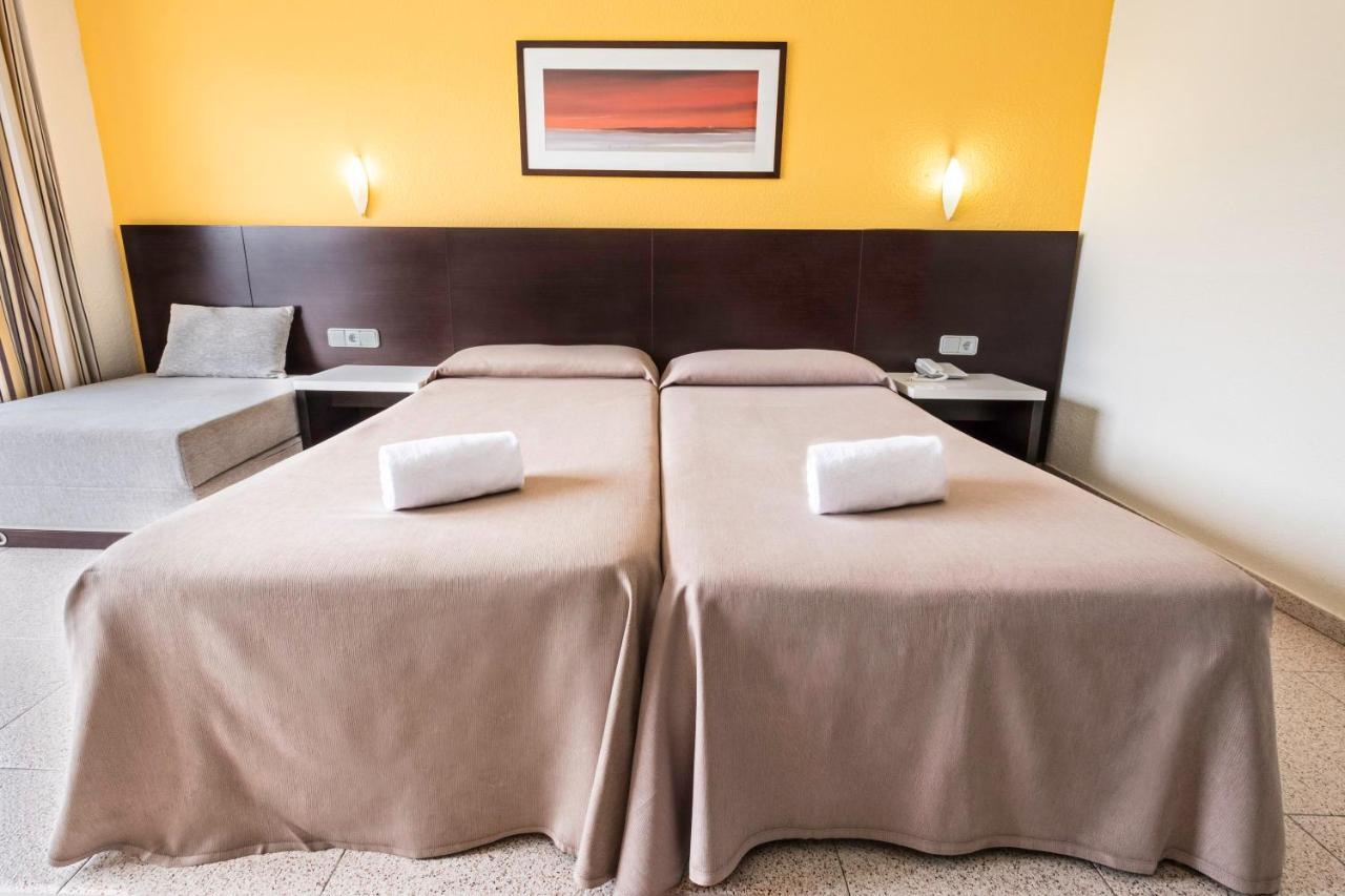Azuline Hoteles Mar Amantis & II Sant Antoni de Portmany Екстериор снимка
