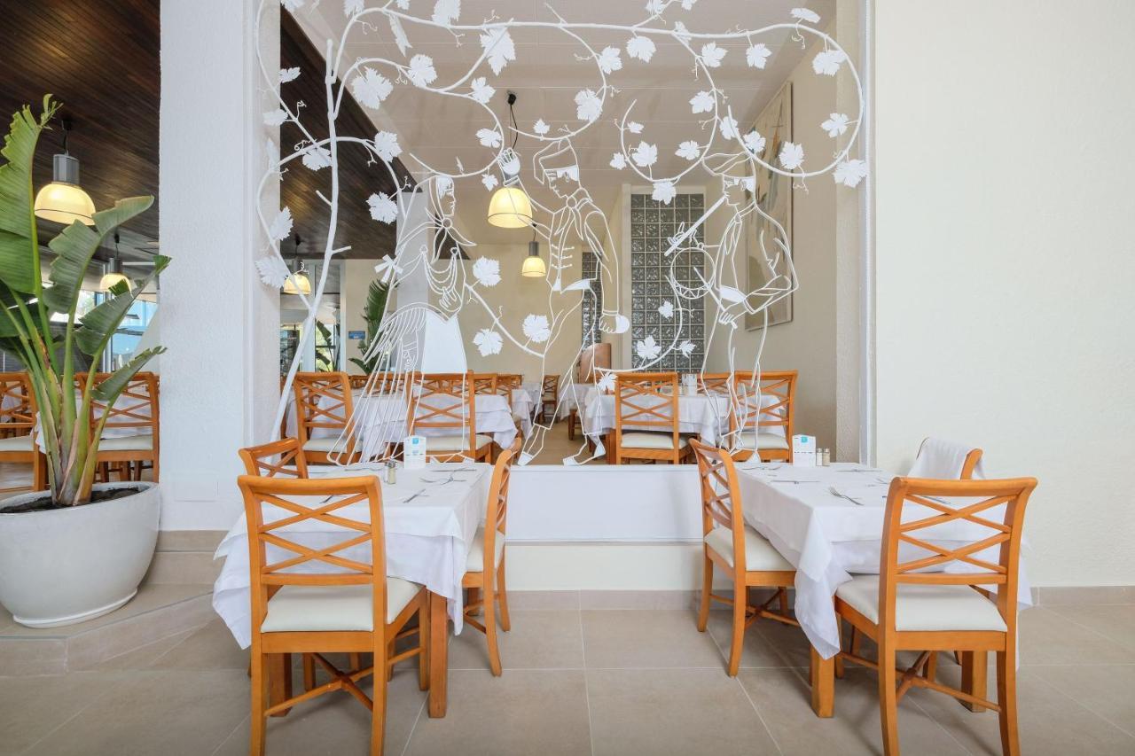 Azuline Hoteles Mar Amantis & II Sant Antoni de Portmany Екстериор снимка
